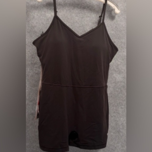 NWT Women's Plus Size Workout Romper Adjustable Strap Bodysuit Grey Size XXL - Picture 1 of 7